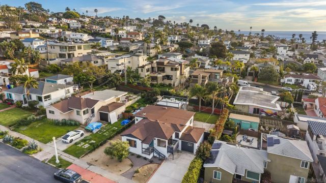 4461 Adair St., San Diego, CA 92107