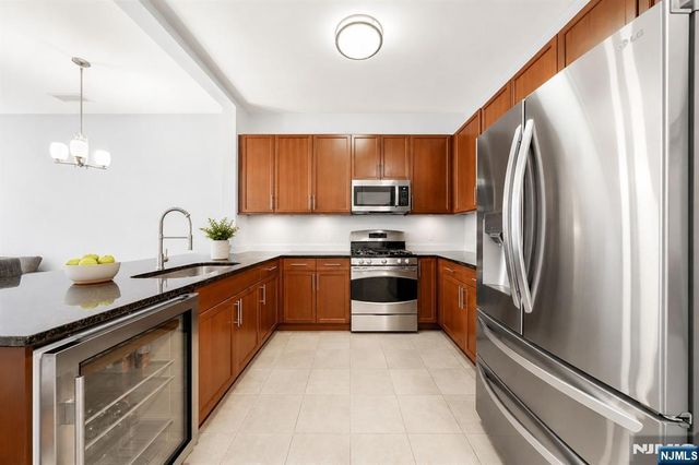 1120 Riverview Avenue 120, Englewood, NJ 07631