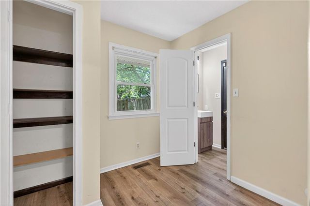 218 Oak Hill Street, Lansing, KS 66043