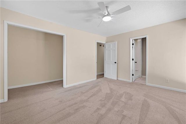 218 Oak Hill Street, Lansing, KS 66043