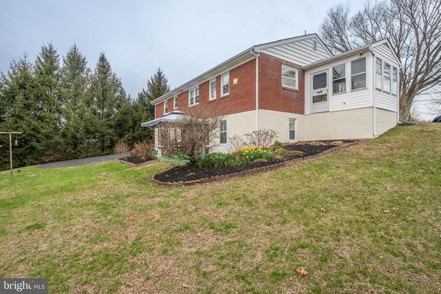 3396 PRUSS HILL RD, Pottstown, PA 19464
