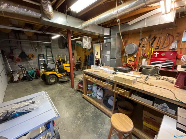 1947 Putter Circle, Arab, AL 35016