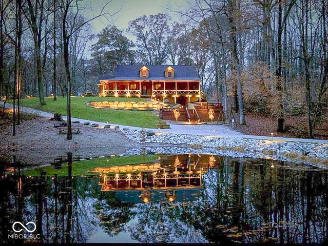 459 W Gold Creek Road, Mooresville, IN 46158