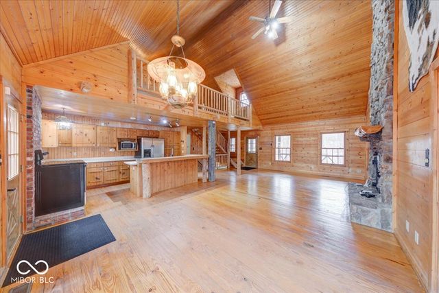 459 W Gold Creek Road, Mooresville, IN 46158