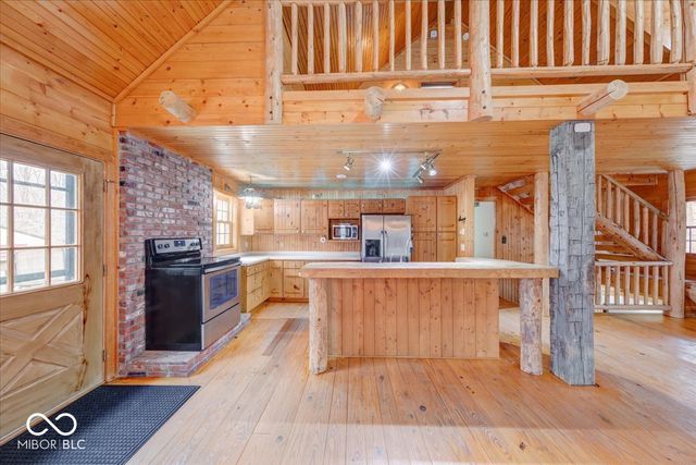 459 W Gold Creek Road, Mooresville, IN 46158