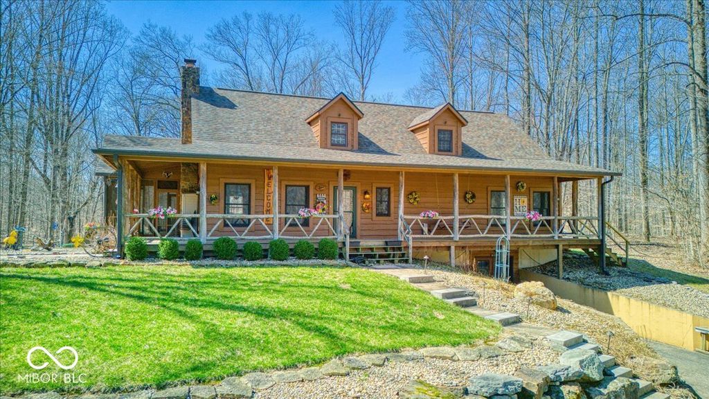 459 W Gold Creek Road, Mooresville, IN 46158