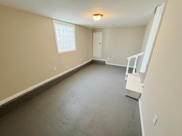 1012 E Talmage Street, Springfield, MO 65803