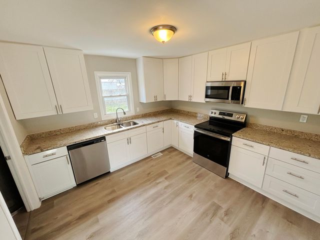 1012 E Talmage Street, Springfield, MO 65803