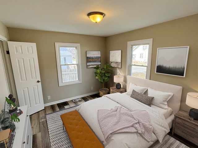 1012 E Talmage Street, Springfield, MO 65803