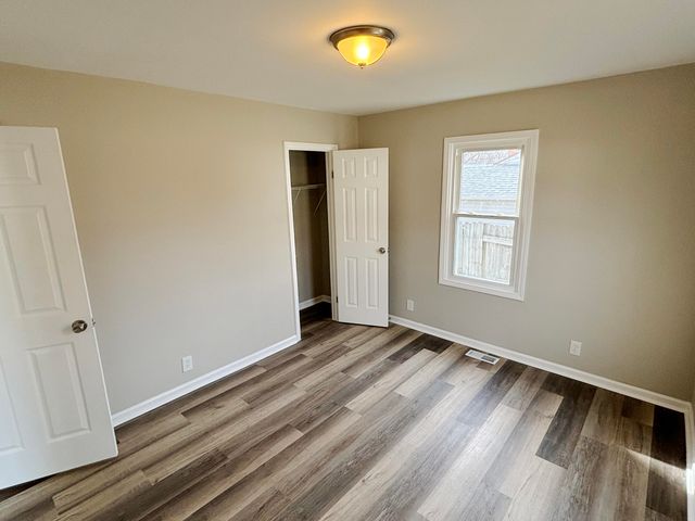 1012 E Talmage Street, Springfield, MO 65803