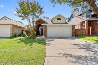 6932 Aston Drive, North Richland Hills, TX 76182