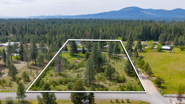 2087 E Glacier RD, Hayden, ID 83835