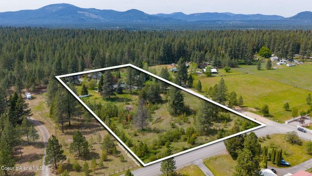 2087 E Glacier RD, Hayden, ID 83835