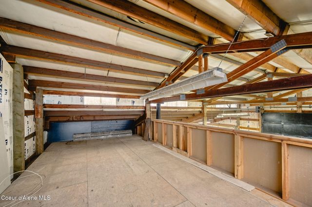 2087 E Glacier RD, Hayden, ID 83835