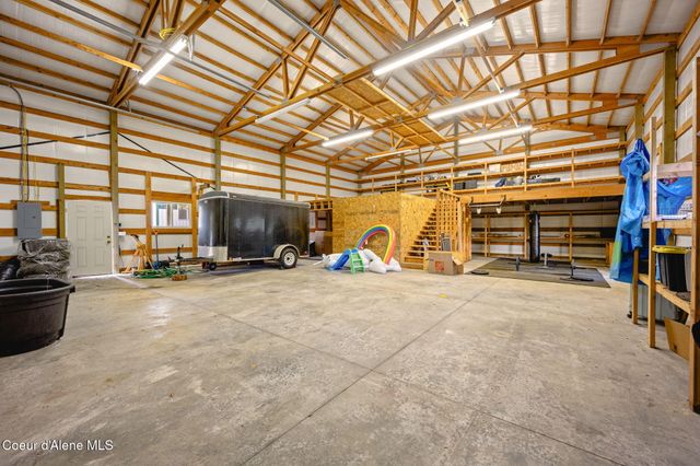 2087 E Glacier RD, Hayden, ID 83835
