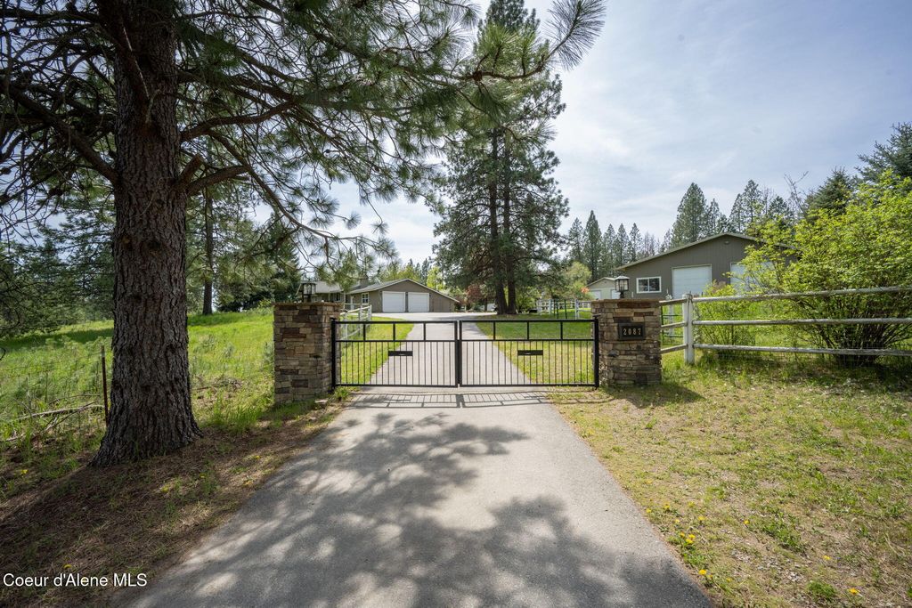 2087 E Glacier RD, Hayden, ID 83835