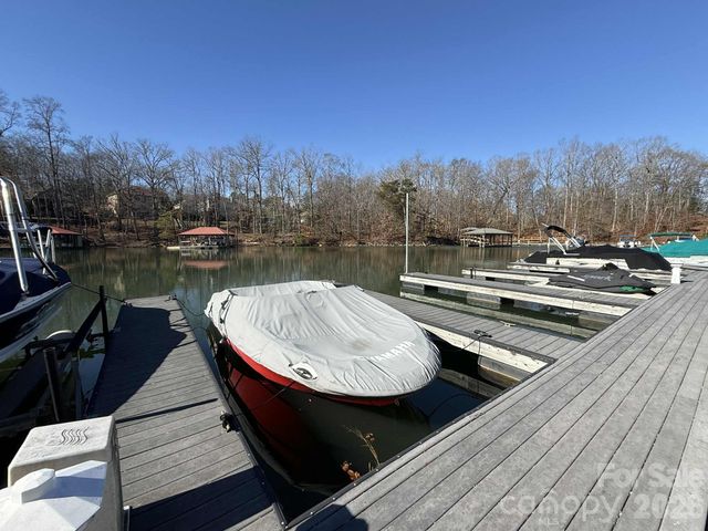 11416 Foggy Bank Lane, Charlotte, NC 28214