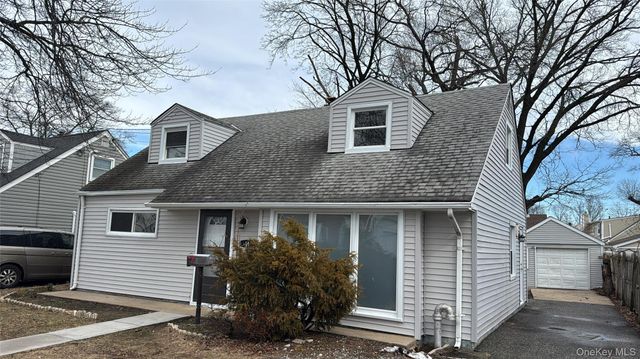 11 State Street, Valley Stream, NY 11580