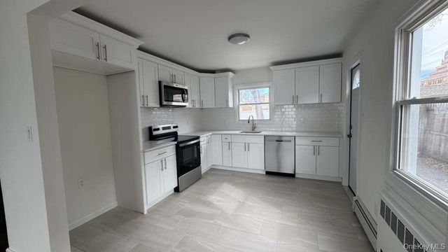 11 State Street, Valley Stream, NY 11580