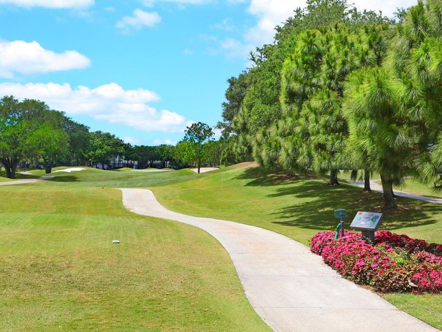 9817 MARBELLA DRIVE, Bradenton, FL 34211