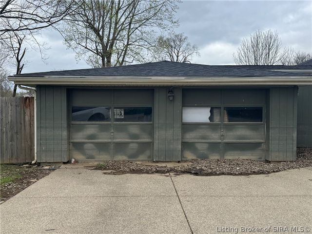 111 Second Street S, Jeffersonville, IN 47130