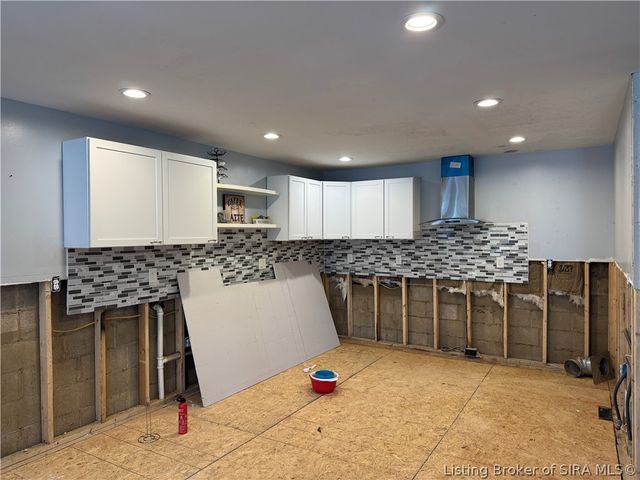 111 Second Street S, Jeffersonville, IN 47130