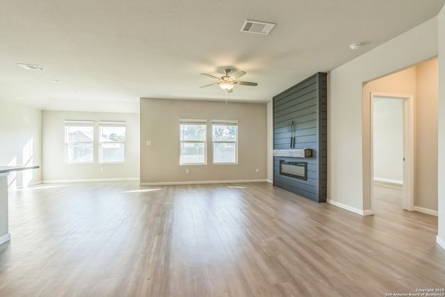 1009 RACELAND RD, San Antonio, TX 78245