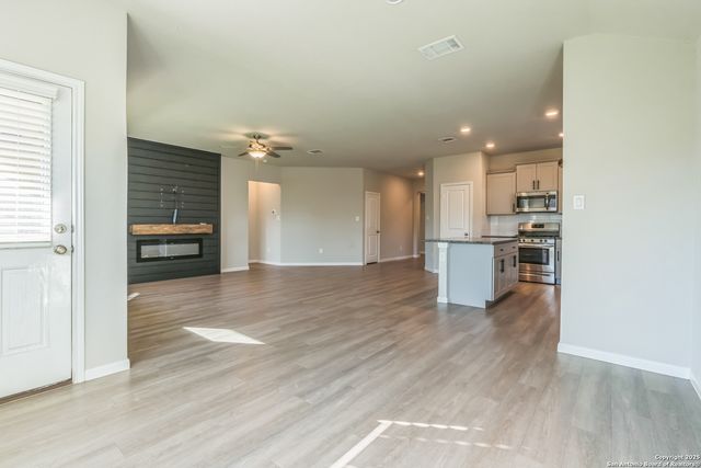 1009 RACELAND RD, San Antonio, TX 78245