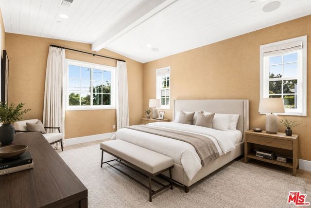 11380 Waterford St, Los Angeles, CA 90049