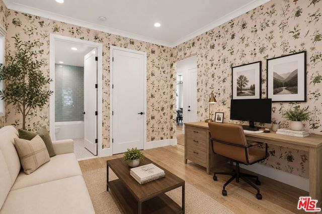 11380 Waterford St, Los Angeles, CA 90049