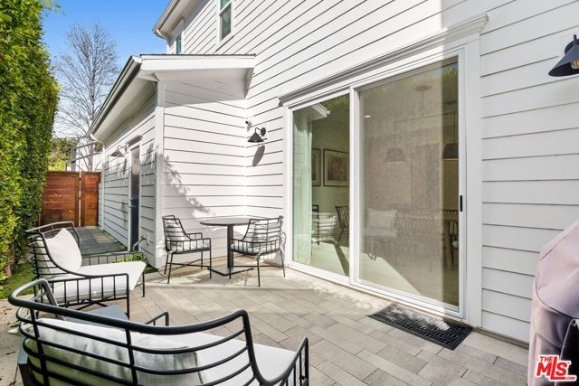 11380 Waterford St, Los Angeles, CA 90049