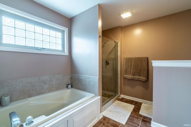 2025 York Ridge Place, Fort Wayne, IN 46818