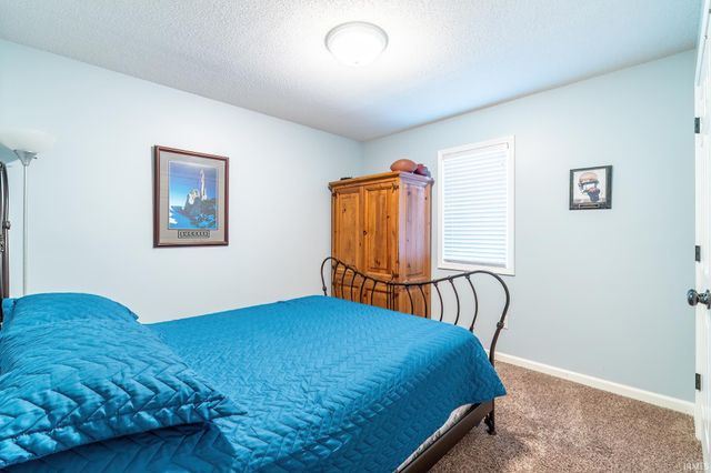 2025 York Ridge Place, Fort Wayne, IN 46818