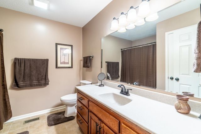 2025 York Ridge Place, Fort Wayne, IN 46818