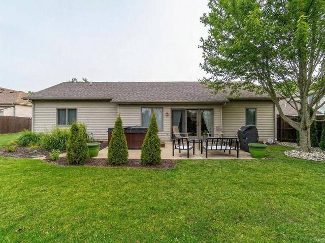 2025 York Ridge Place, Fort Wayne, IN 46818