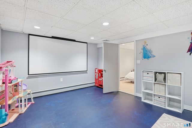 119 Pattonwood Drive, Southington, CT 06489