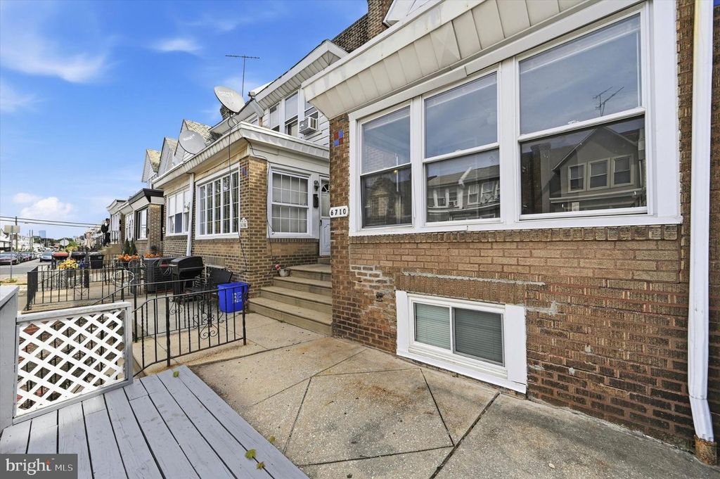 6710 GUYER AVE, Philadelphia, PA 19142 — photo 2