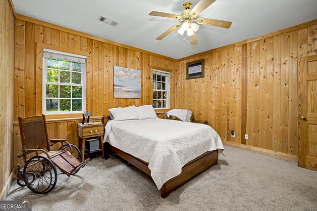 305 South Shore Drive, Newnan, GA 30263