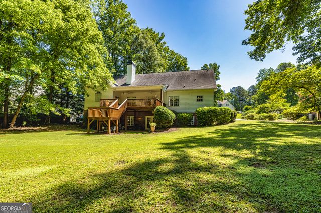 305 South Shore Drive, Newnan, GA 30263
