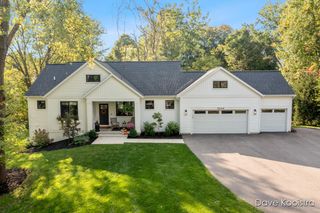 5644 Cascade Road Se, Cascade Twp, MI 49546