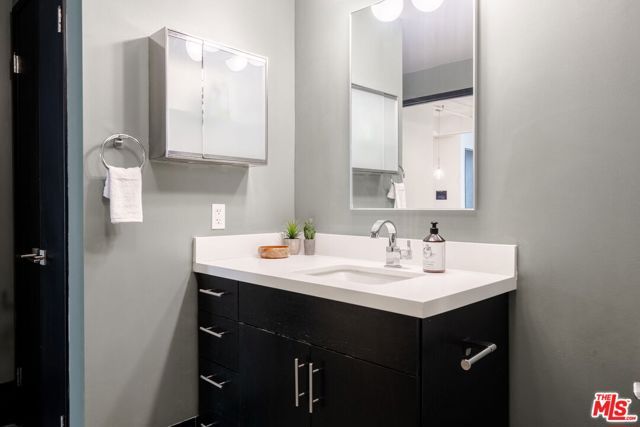 849 S Broadway 603, Los Angeles, CA 90014