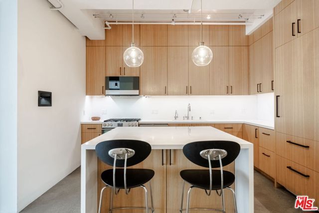 849 S Broadway 603, Los Angeles, CA 90014