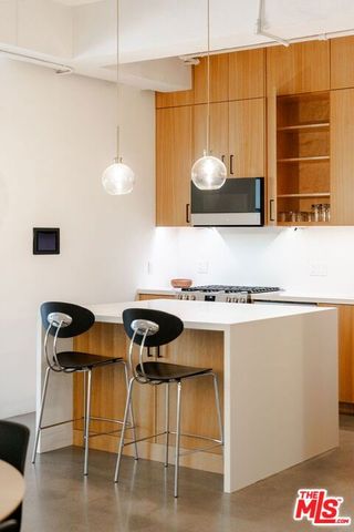 849 S Broadway 603, Los Angeles, CA 90014