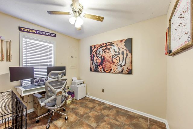 1133 W Camilla Dr, Thibodaux, LA 70301