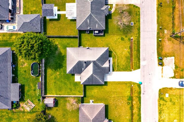 1133 W Camilla Dr, Thibodaux, LA 70301