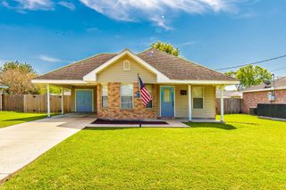 1133 W Camilla Dr, Thibodaux, LA 70301