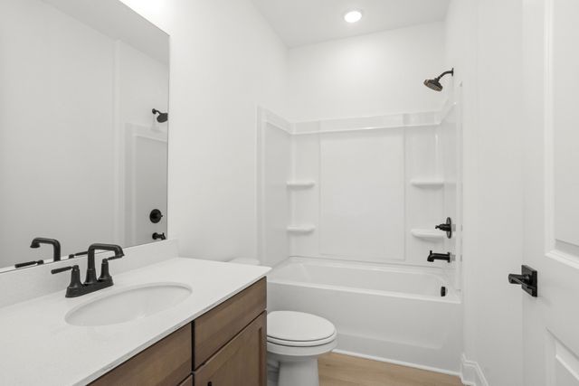 2322 Williamsport Landing, Columbia, TN 38401