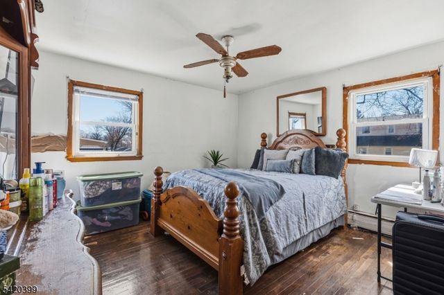 310 Cristiani St, Roselle Boro, NJ 07203