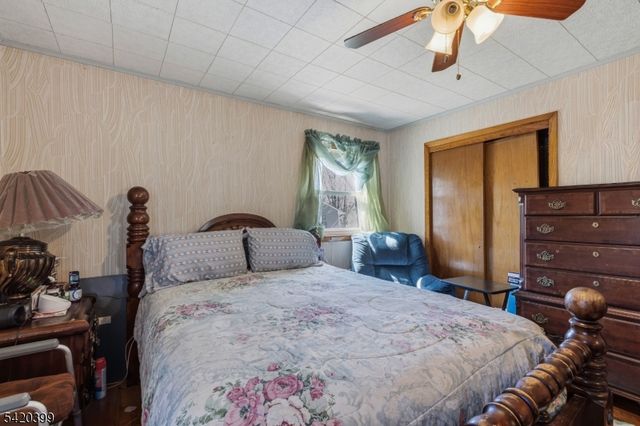 310 Cristiani St, Roselle Boro, NJ 07203