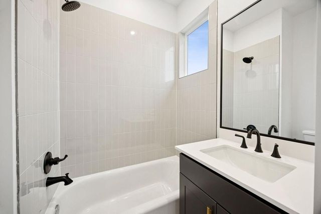 2125 Hoskins Drive B, Houston, TX 77080
